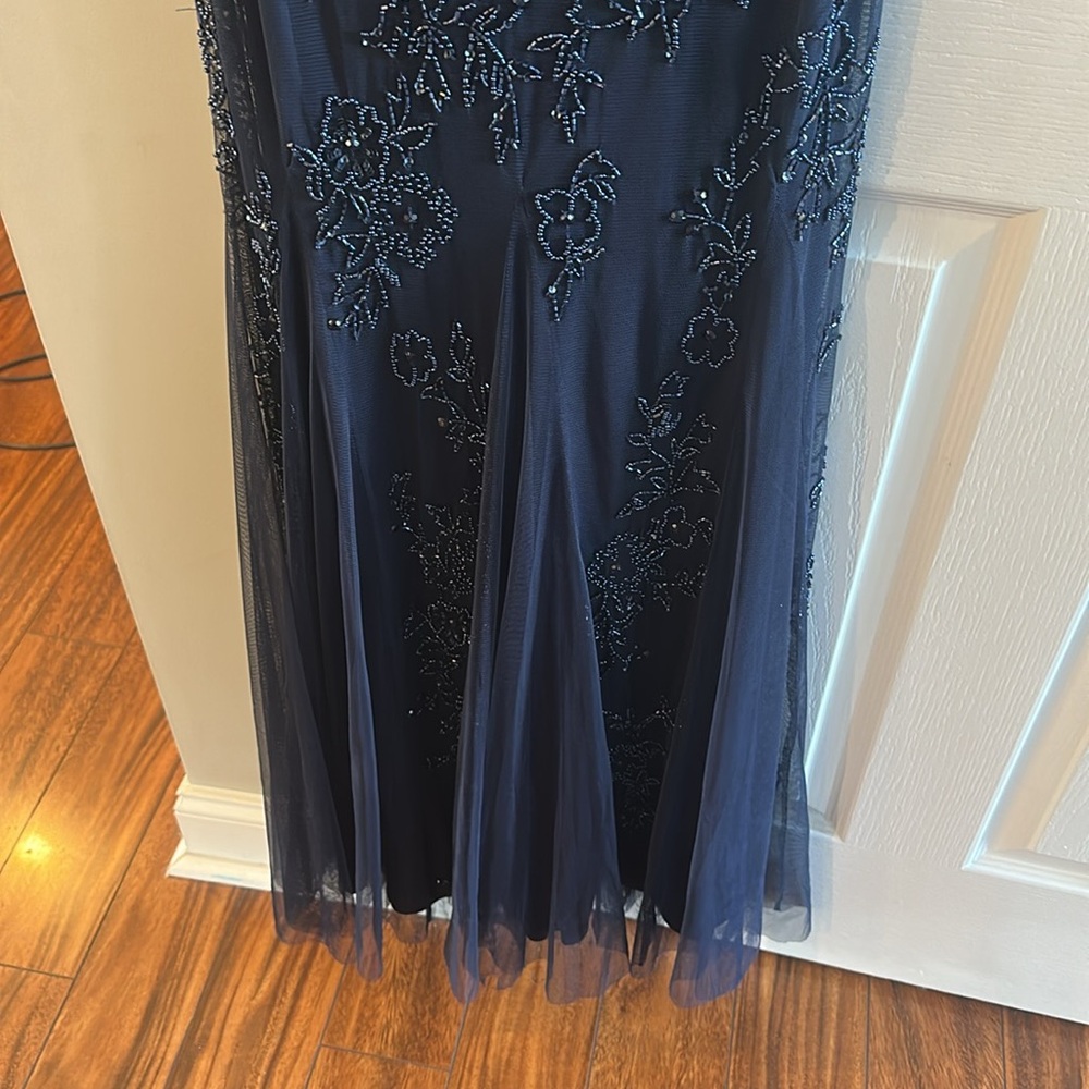 Elegant Adrianna Papell Navy Evening Gown. New with tags - Picture 4 of 8